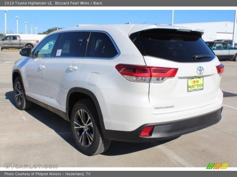Blizzard Pearl White / Black 2019 Toyota Highlander LE
