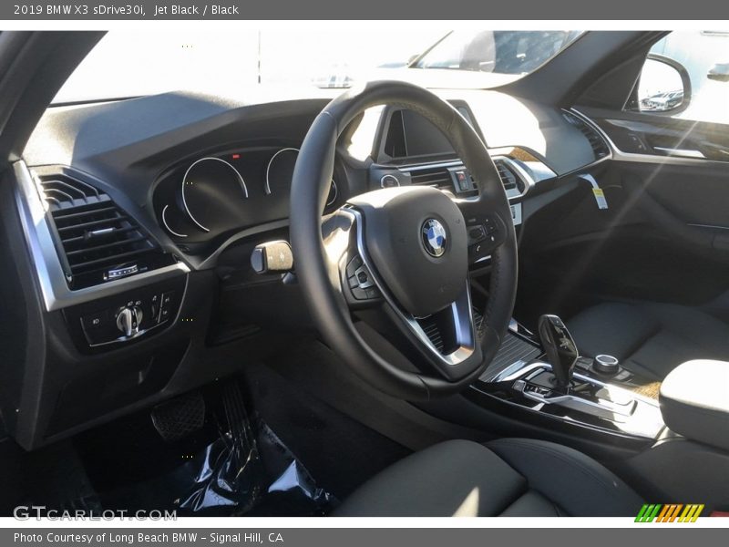 Jet Black / Black 2019 BMW X3 sDrive30i