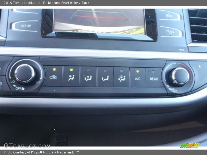 Blizzard Pearl White / Black 2019 Toyota Highlander LE