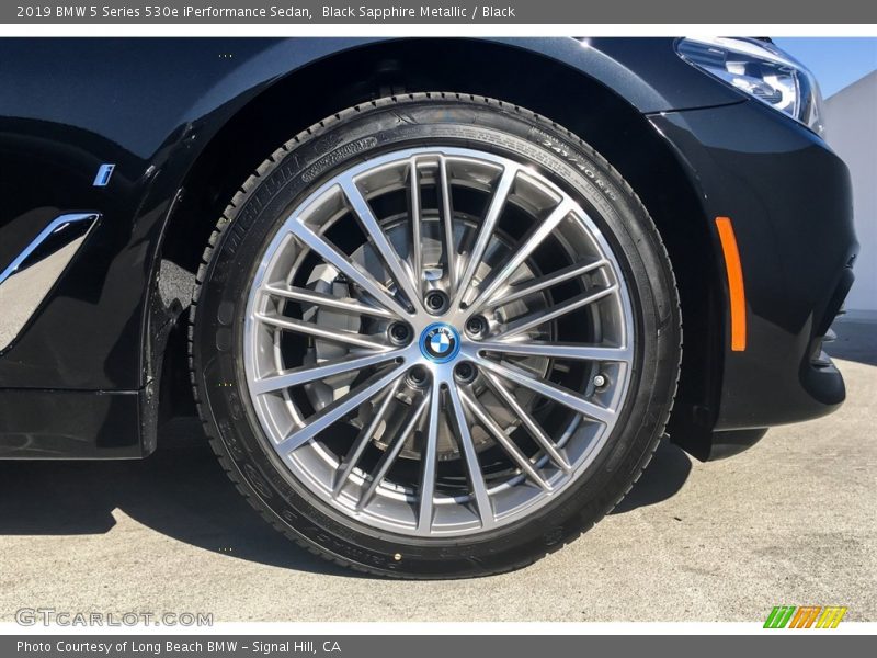 Black Sapphire Metallic / Black 2019 BMW 5 Series 530e iPerformance Sedan