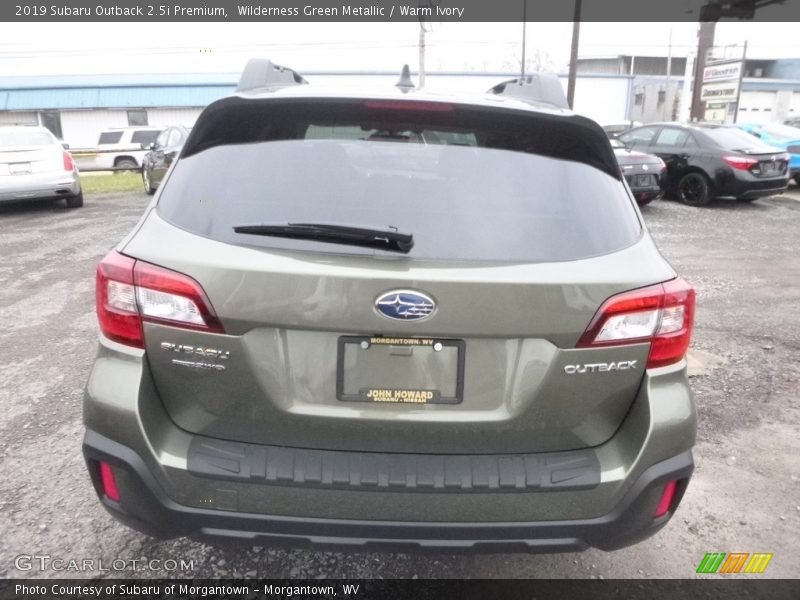 Wilderness Green Metallic / Warm Ivory 2019 Subaru Outback 2.5i Premium