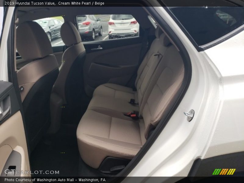 Cream White Pearl / Beige 2019 Hyundai Tucson Value