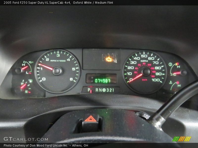 Oxford White / Medium Flint 2005 Ford F250 Super Duty XL SuperCab 4x4