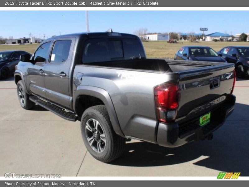 Magnetic Gray Metallic / TRD Graphite 2019 Toyota Tacoma TRD Sport Double Cab