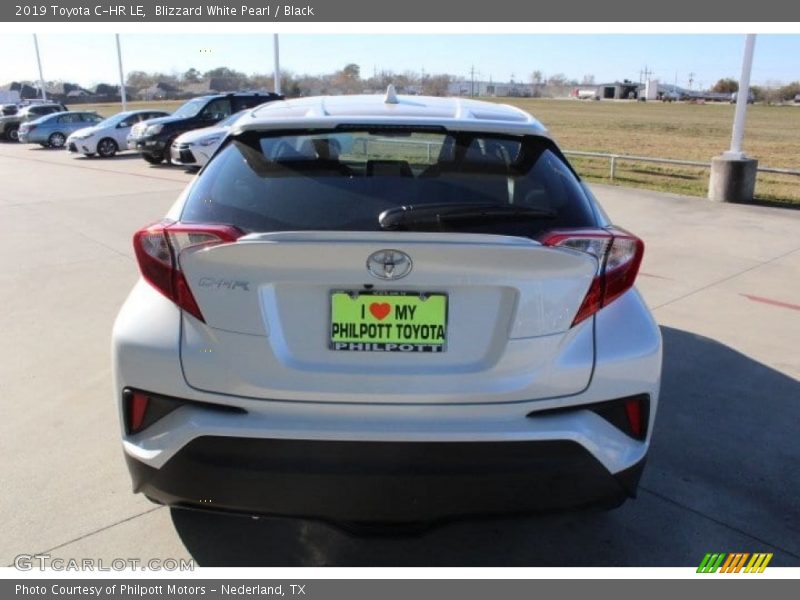 Blizzard White Pearl / Black 2019 Toyota C-HR LE