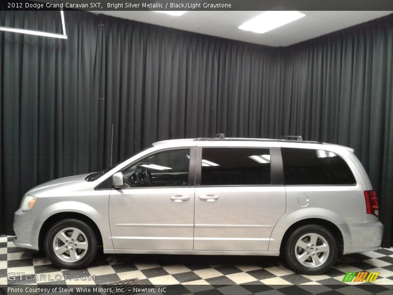 Bright Silver Metallic / Black/Light Graystone 2012 Dodge Grand Caravan SXT