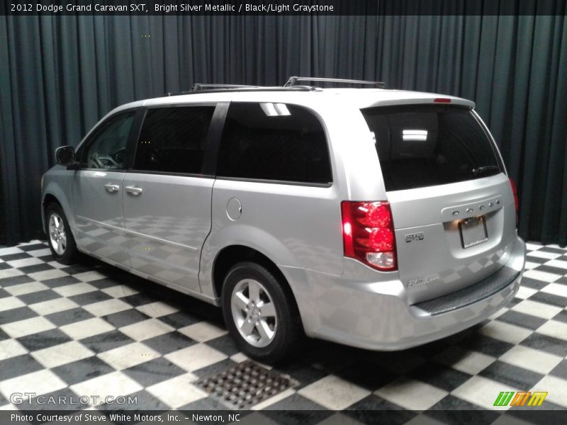 Bright Silver Metallic / Black/Light Graystone 2012 Dodge Grand Caravan SXT