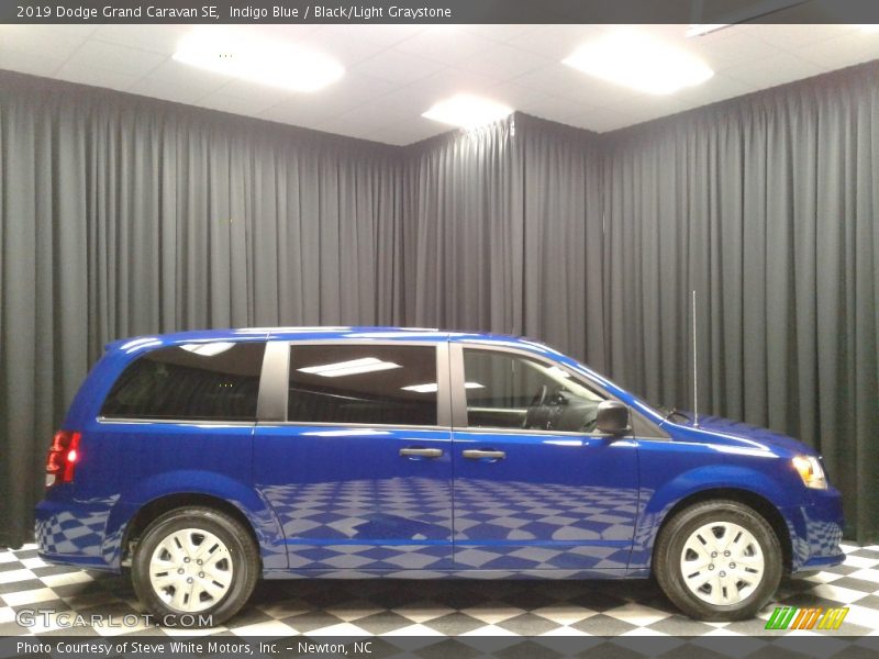 Indigo Blue / Black/Light Graystone 2019 Dodge Grand Caravan SE