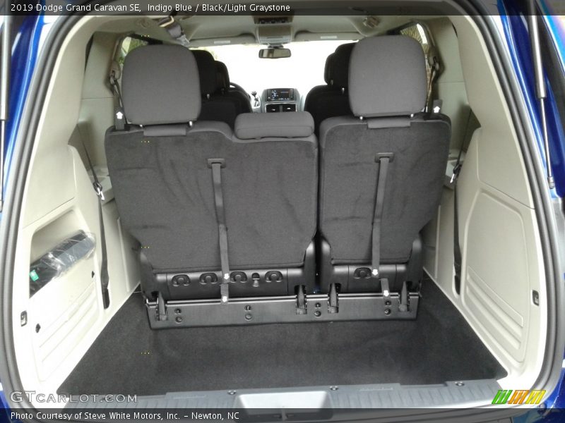 Indigo Blue / Black/Light Graystone 2019 Dodge Grand Caravan SE