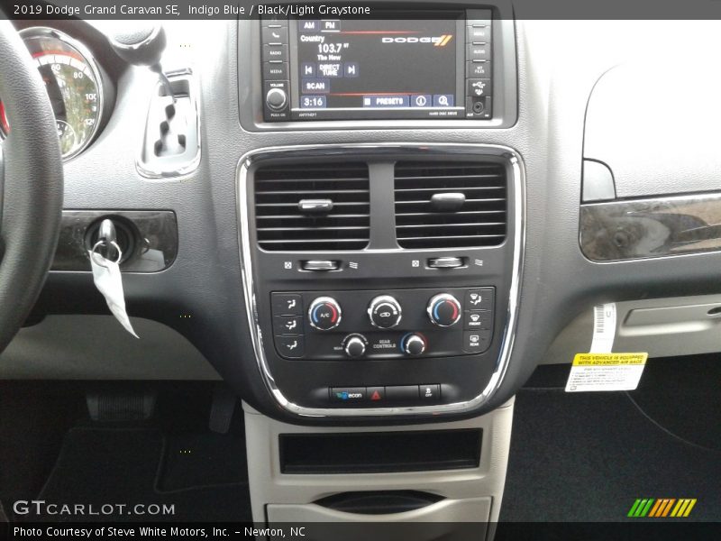 Indigo Blue / Black/Light Graystone 2019 Dodge Grand Caravan SE