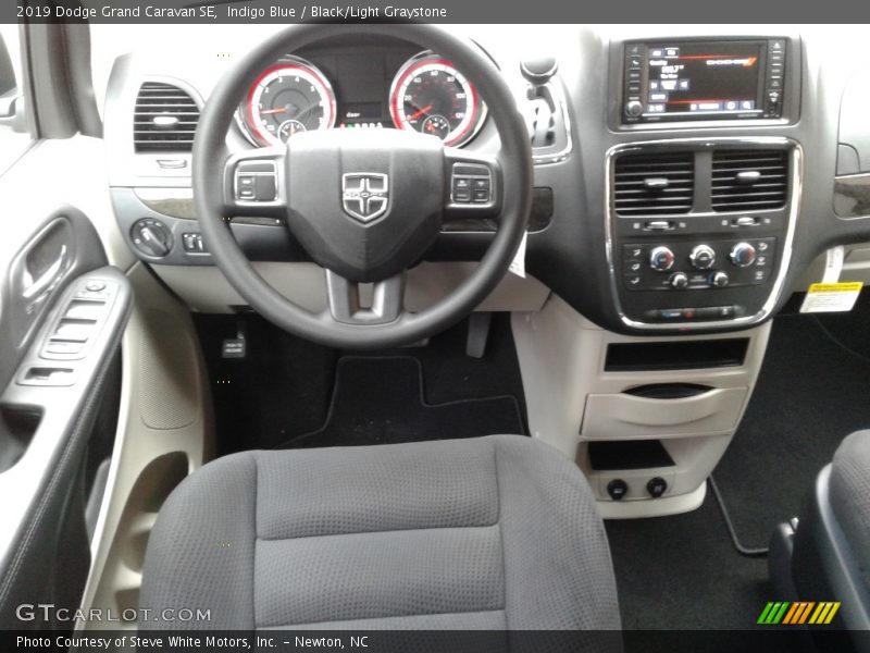 Indigo Blue / Black/Light Graystone 2019 Dodge Grand Caravan SE
