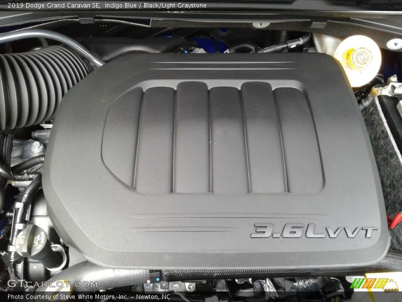 Indigo Blue / Black/Light Graystone 2019 Dodge Grand Caravan SE