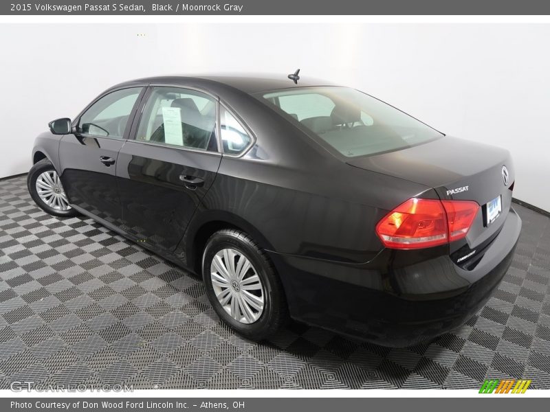 Black / Moonrock Gray 2015 Volkswagen Passat S Sedan
