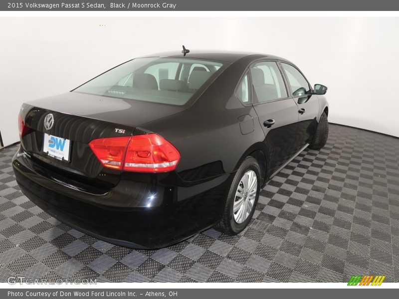 Black / Moonrock Gray 2015 Volkswagen Passat S Sedan
