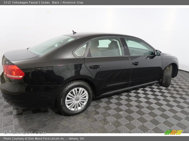 Black / Moonrock Gray 2015 Volkswagen Passat S Sedan