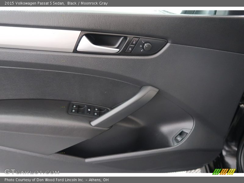 Black / Moonrock Gray 2015 Volkswagen Passat S Sedan