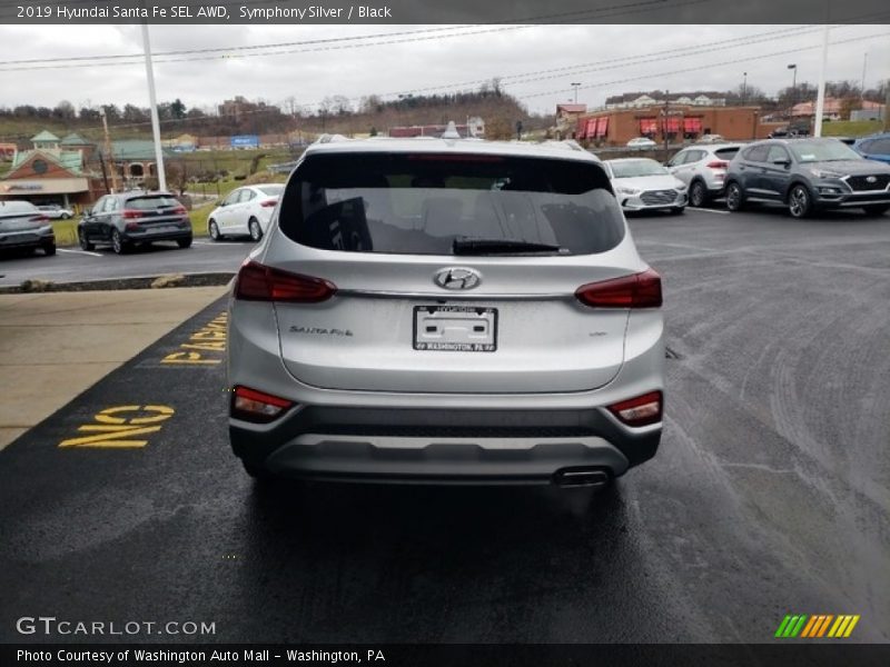 Symphony Silver / Black 2019 Hyundai Santa Fe SEL AWD