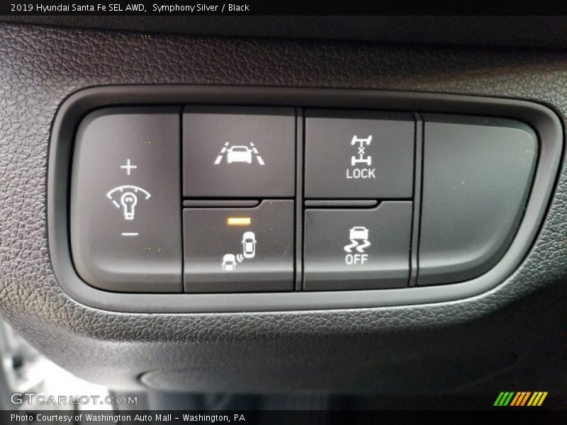 Symphony Silver / Black 2019 Hyundai Santa Fe SEL AWD