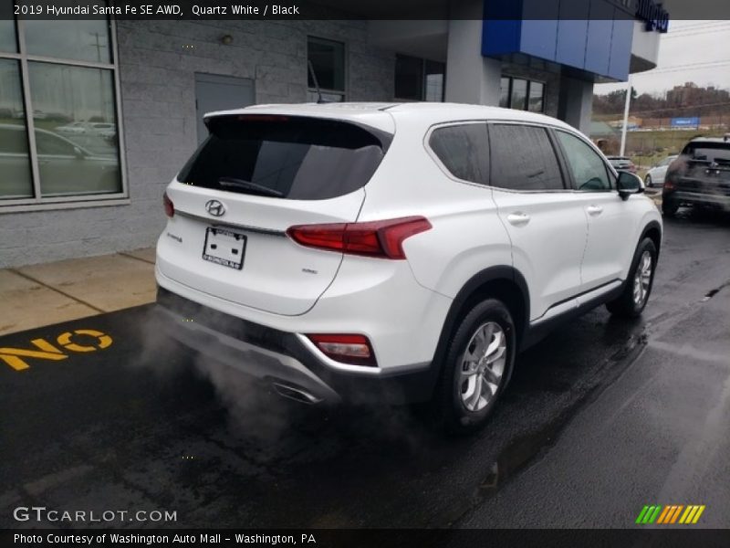 Quartz White / Black 2019 Hyundai Santa Fe SE AWD