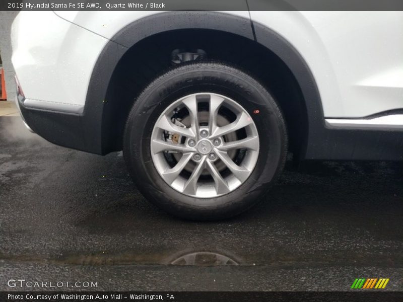 Quartz White / Black 2019 Hyundai Santa Fe SE AWD