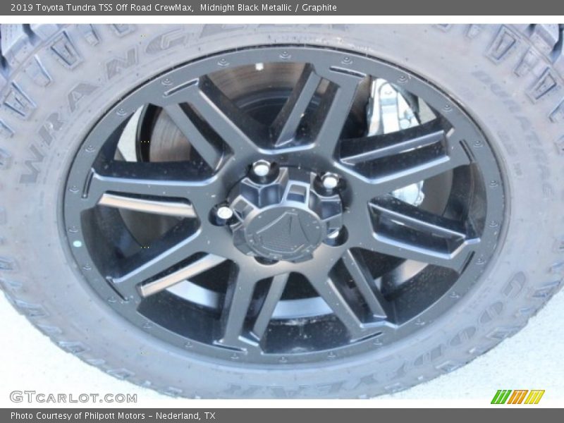 Midnight Black Metallic / Graphite 2019 Toyota Tundra TSS Off Road CrewMax
