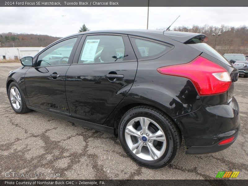 Tuxedo Black / Charcoal Black 2014 Ford Focus SE Hatchback