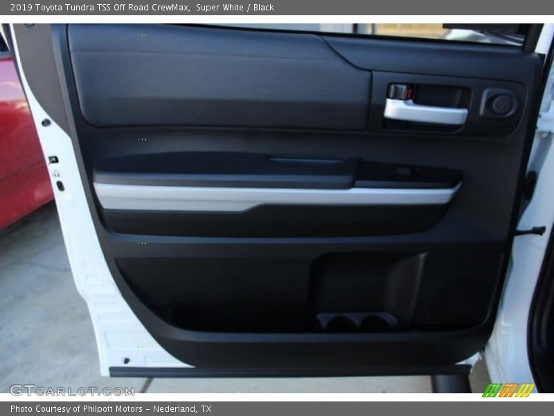 Super White / Black 2019 Toyota Tundra TSS Off Road CrewMax