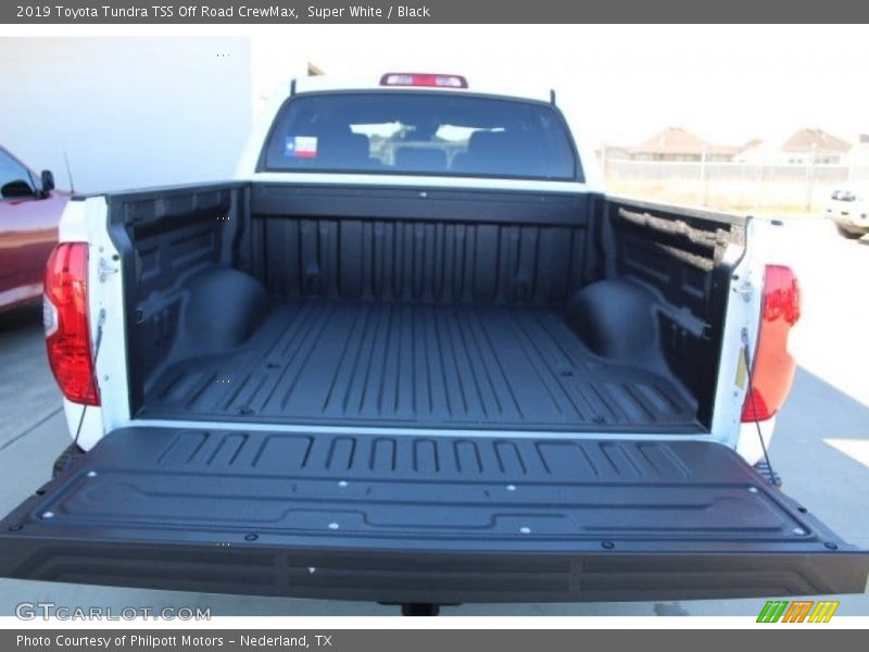 Super White / Black 2019 Toyota Tundra TSS Off Road CrewMax