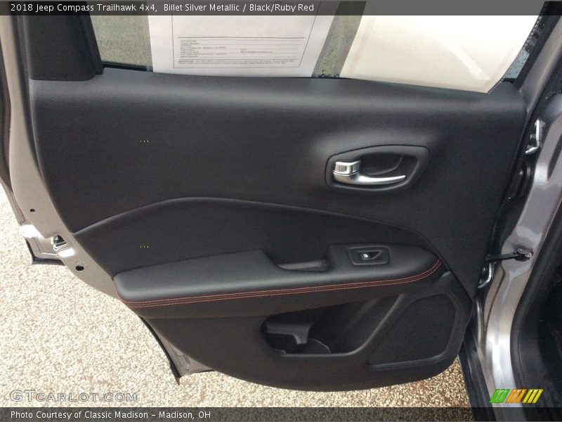 Billet Silver Metallic / Black/Ruby Red 2018 Jeep Compass Trailhawk 4x4