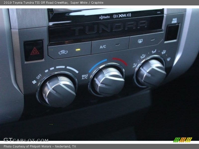 Super White / Graphite 2019 Toyota Tundra TSS Off Road CrewMax
