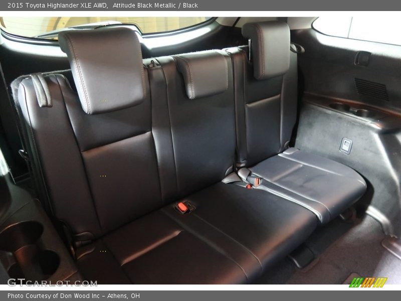 Attitude Black Metallic / Black 2015 Toyota Highlander XLE AWD