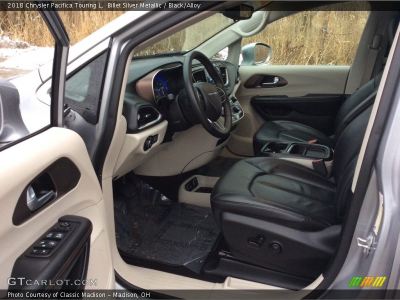 Billet Silver Metallic / Black/Alloy 2018 Chrysler Pacifica Touring L