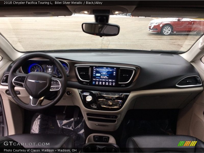 Billet Silver Metallic / Black/Alloy 2018 Chrysler Pacifica Touring L