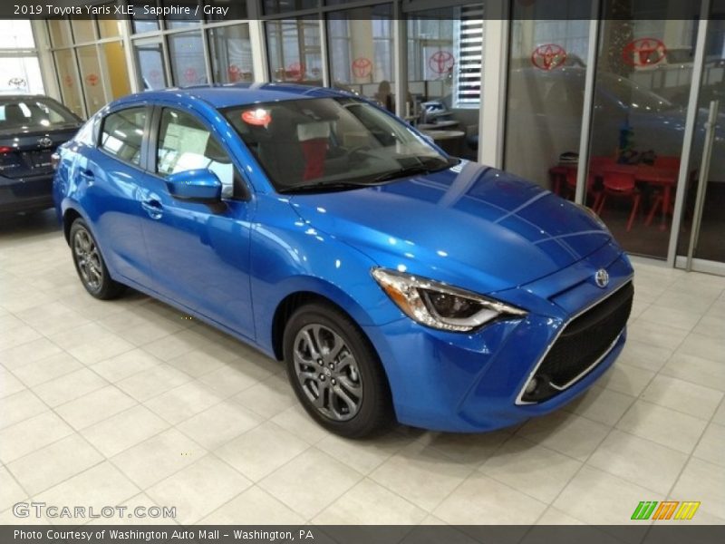 Sapphire / Gray 2019 Toyota Yaris XLE