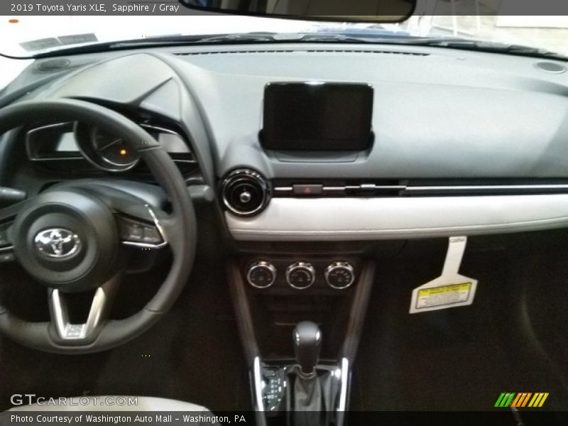 Sapphire / Gray 2019 Toyota Yaris XLE