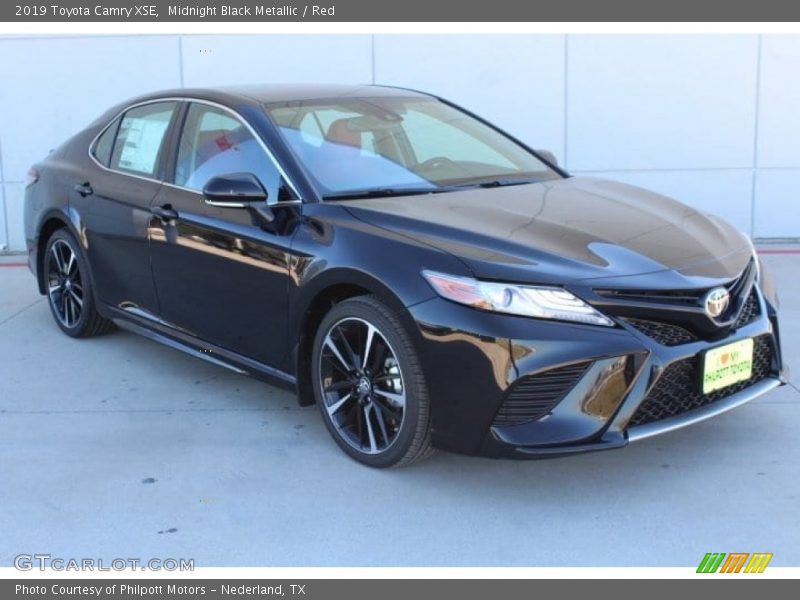 Midnight Black Metallic / Red 2019 Toyota Camry XSE