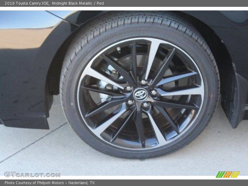 Midnight Black Metallic / Red 2019 Toyota Camry XSE