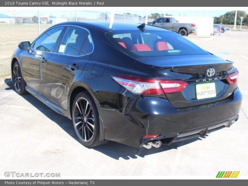 Midnight Black Metallic / Red 2019 Toyota Camry XSE