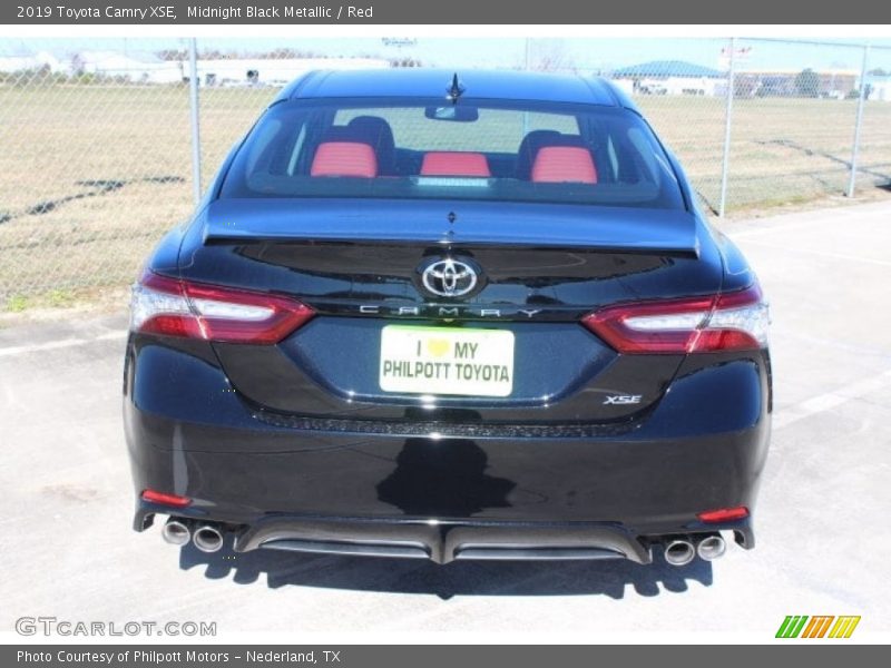 Midnight Black Metallic / Red 2019 Toyota Camry XSE