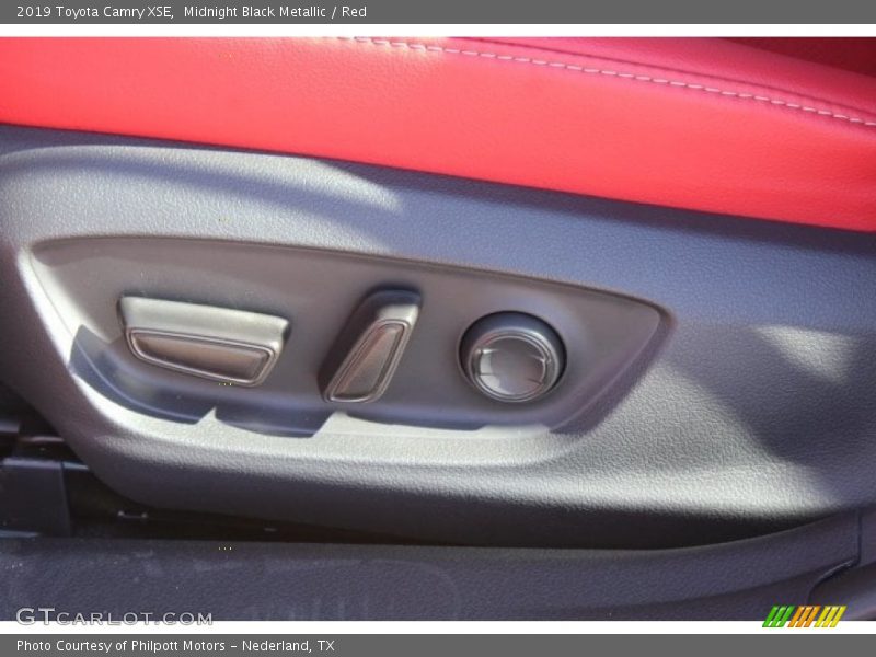 Midnight Black Metallic / Red 2019 Toyota Camry XSE