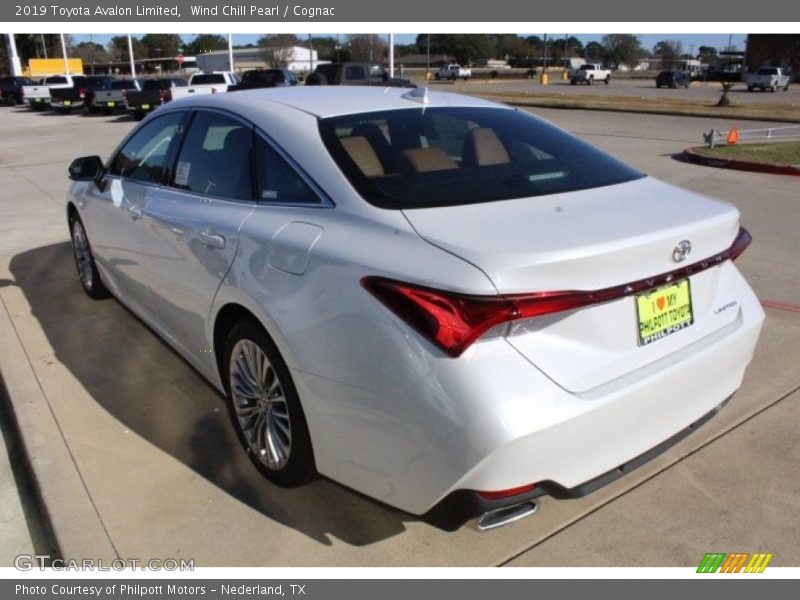 Wind Chill Pearl / Cognac 2019 Toyota Avalon Limited
