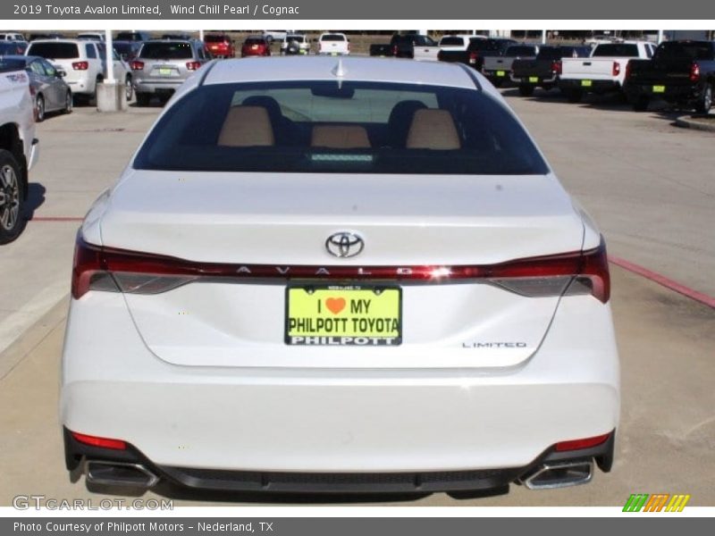 Wind Chill Pearl / Cognac 2019 Toyota Avalon Limited