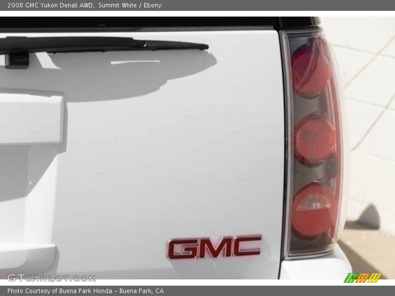 Summit White / Ebony 2008 GMC Yukon Denali AWD