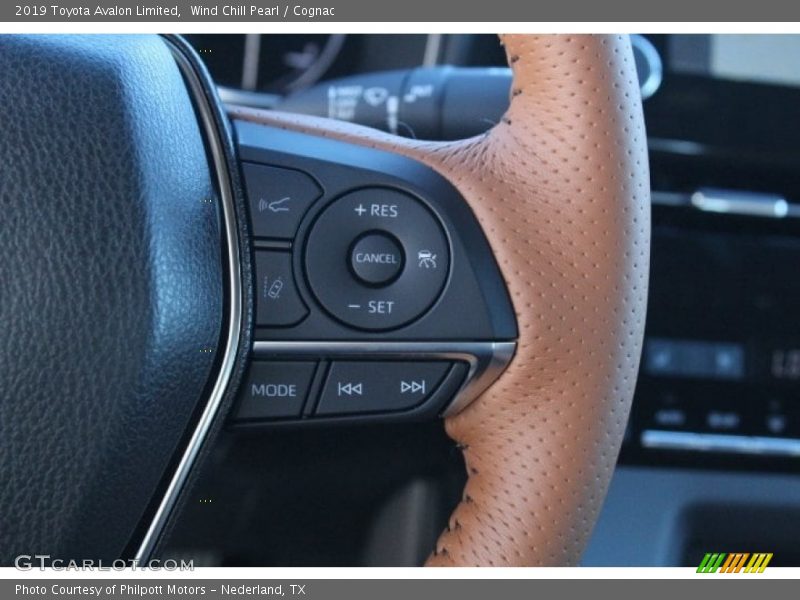 Wind Chill Pearl / Cognac 2019 Toyota Avalon Limited
