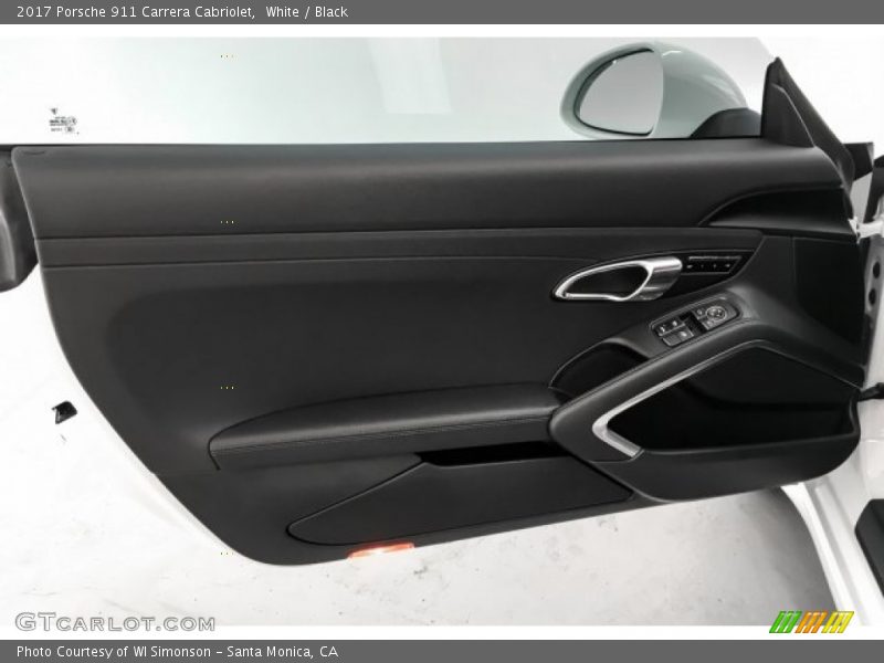 Door Panel of 2017 911 Carrera Cabriolet