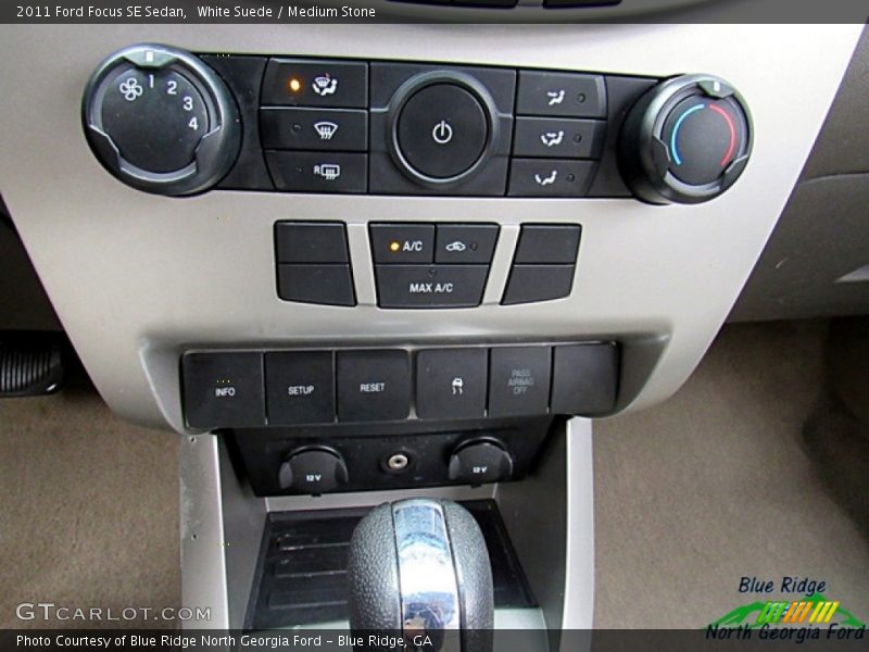 White Suede / Medium Stone 2011 Ford Focus SE Sedan
