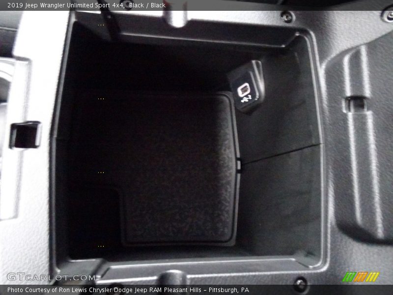 Black / Black 2019 Jeep Wrangler Unlimited Sport 4x4