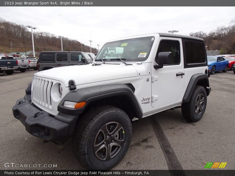 Front 3/4 View of 2019 Wrangler Sport 4x4