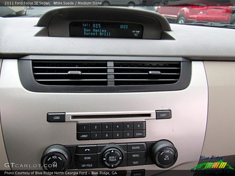 White Suede / Medium Stone 2011 Ford Focus SE Sedan