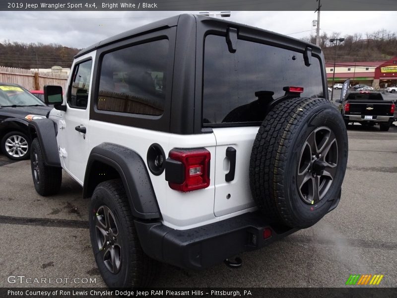 Bright White / Black 2019 Jeep Wrangler Sport 4x4